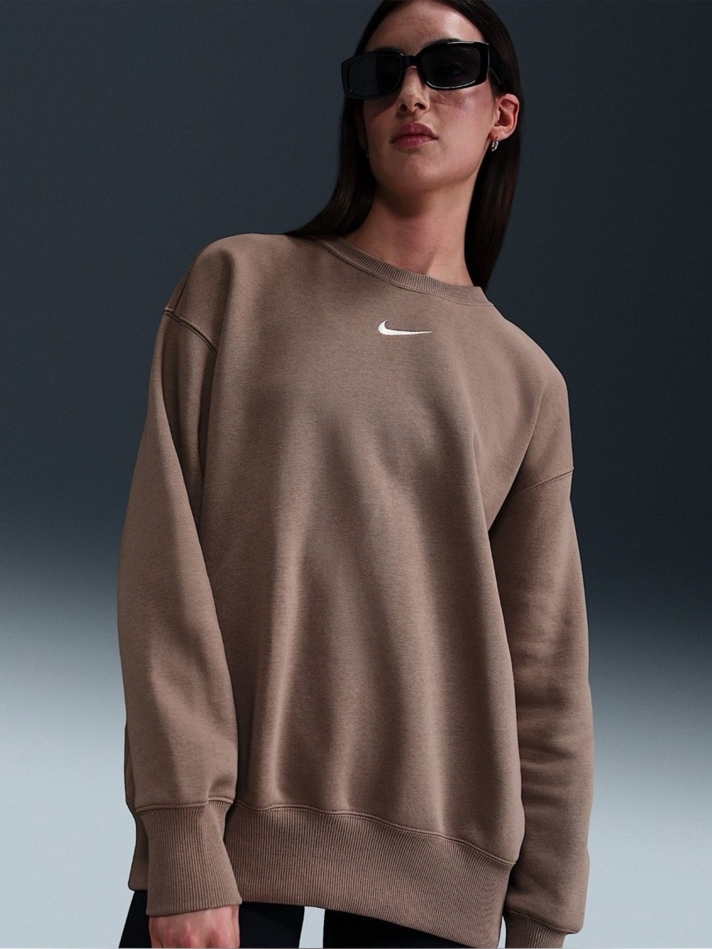 Nike Phoenix Fleece Oversized Crew Neck
Sweatshirt